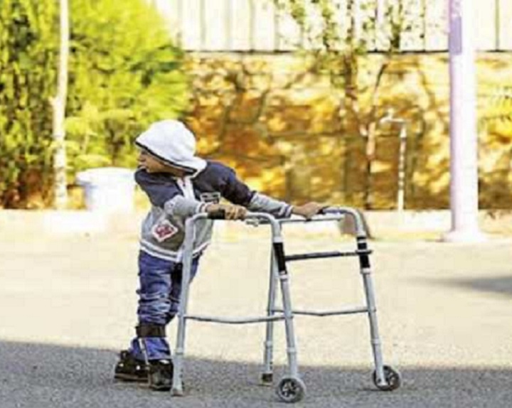پرستاران معلولان شدید همچنان در انتظار پرداخت حقوق