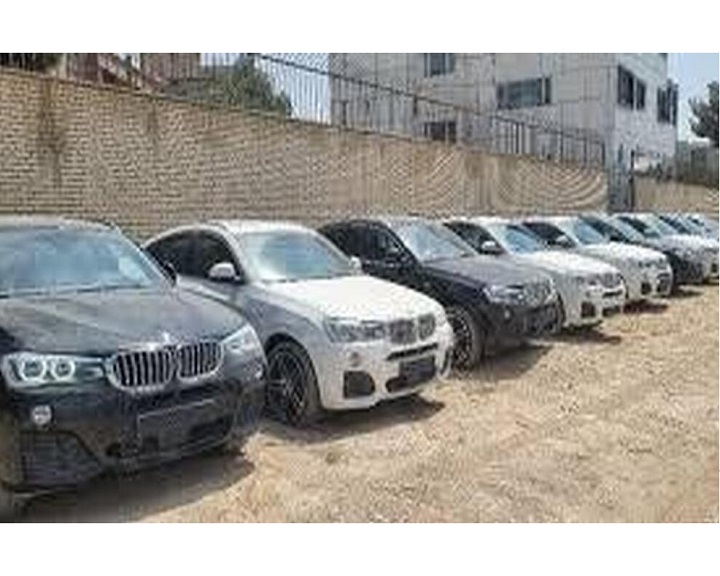 کشف ۱۴ دستگاه خودوری BMW در یک خانه